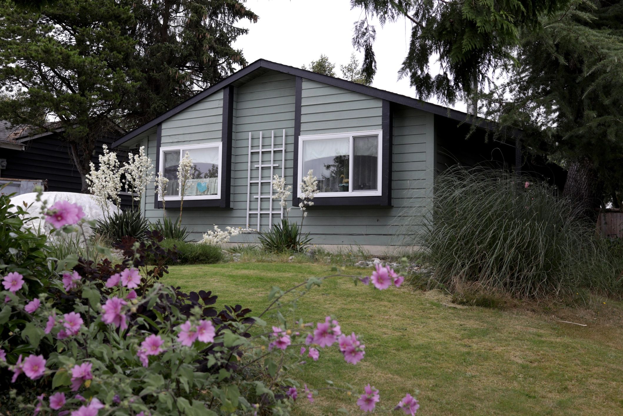 Residential exterior suited for remodeling and improvement